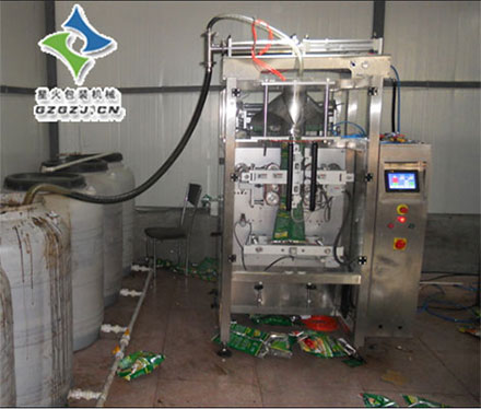 漯河博旺生物科技有限公司使用星火酱油醋调味品全自动液体包装机中